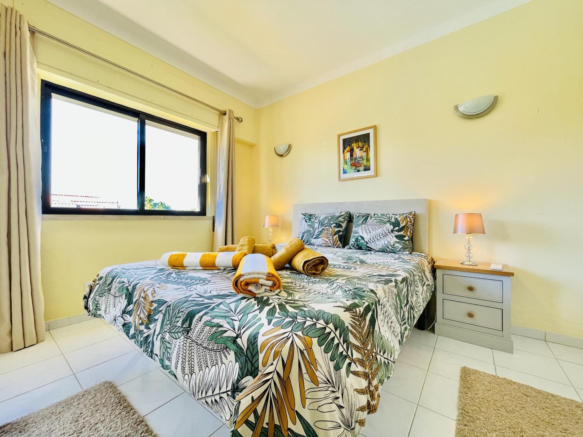 Lavanda - 2 Bedrooms - 3 Level Pool - Garden - Beach 1Km Estômbar Kültér fotó